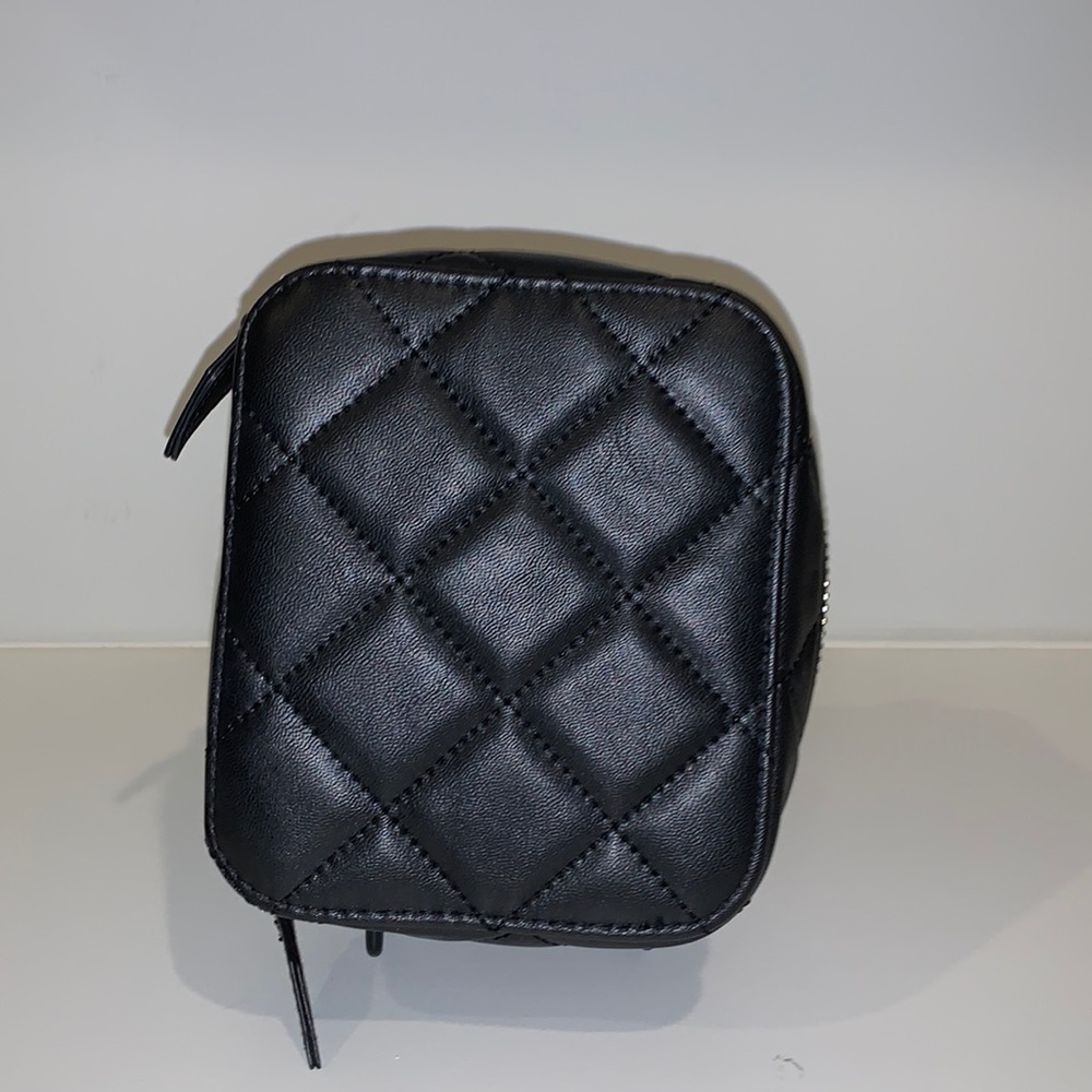 Trish McEvoy Black Quilted Planner Makeup Case‎